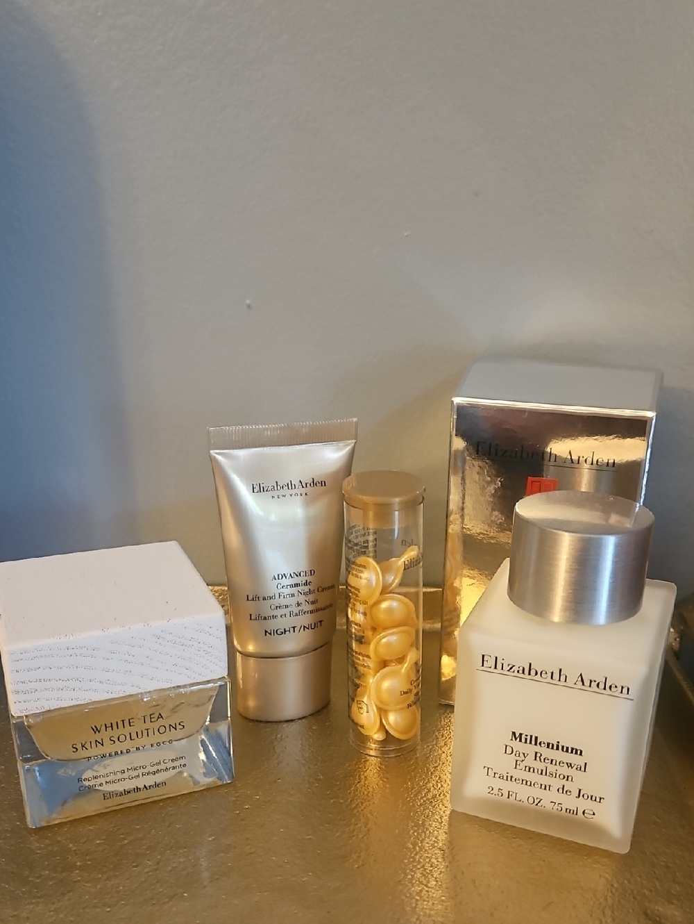 Elizabeth Arden White & Gold Skincare Set